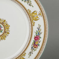 WEDGWOOD Columbia W595 6 Place Settings Plus Extras