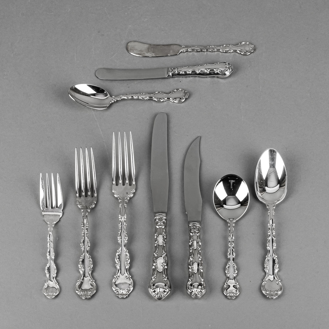 BIRKS Regency Plate Louis De France Silverplate Flatware 8 Place Settings + Extras