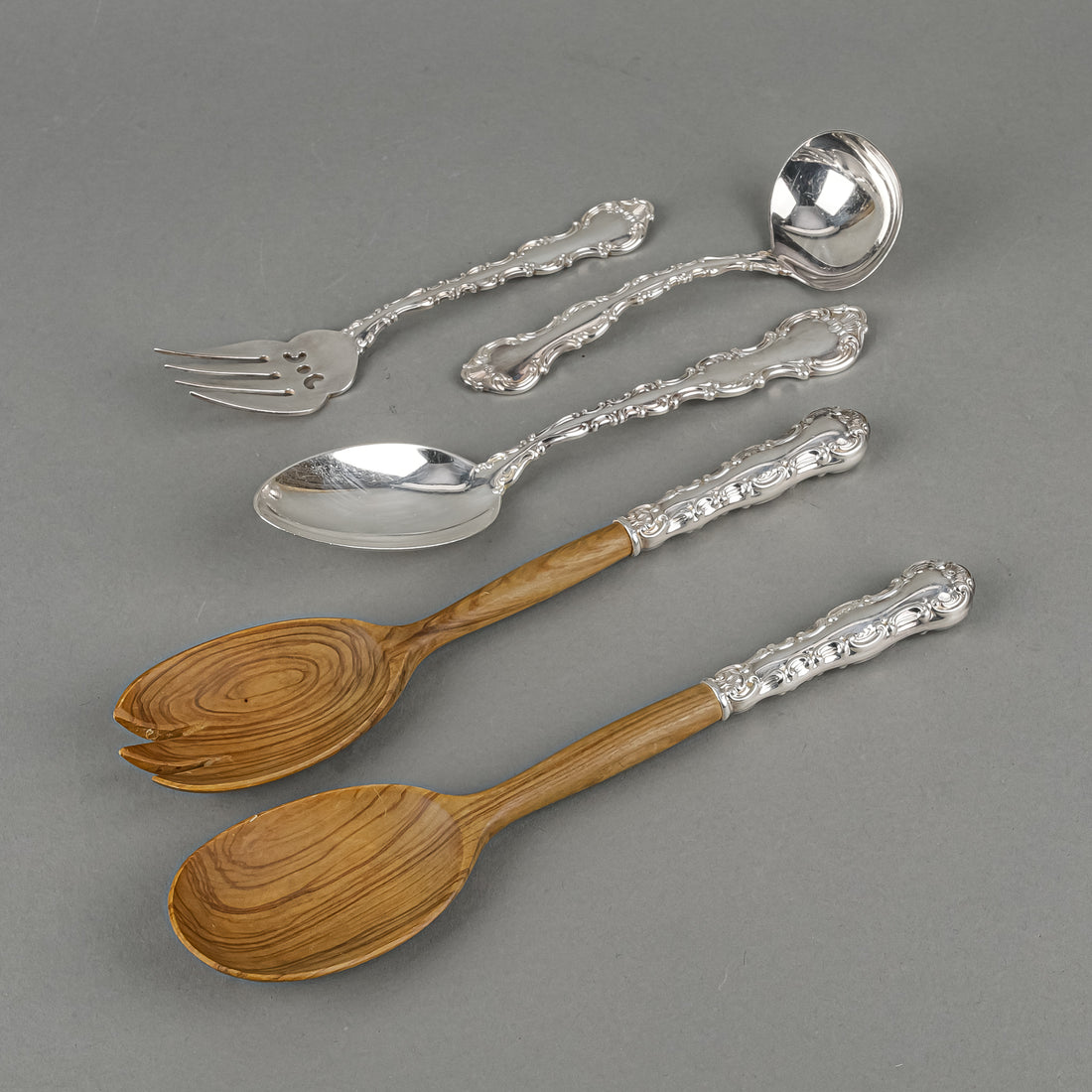 BIRKS Regency Plate Louis De France Silver Plate Flatware 8 Place Settings + Extras