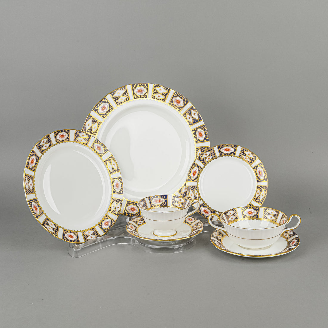 AYNSLEY Ki Ming 8491  11 Place Settings Plus Extras