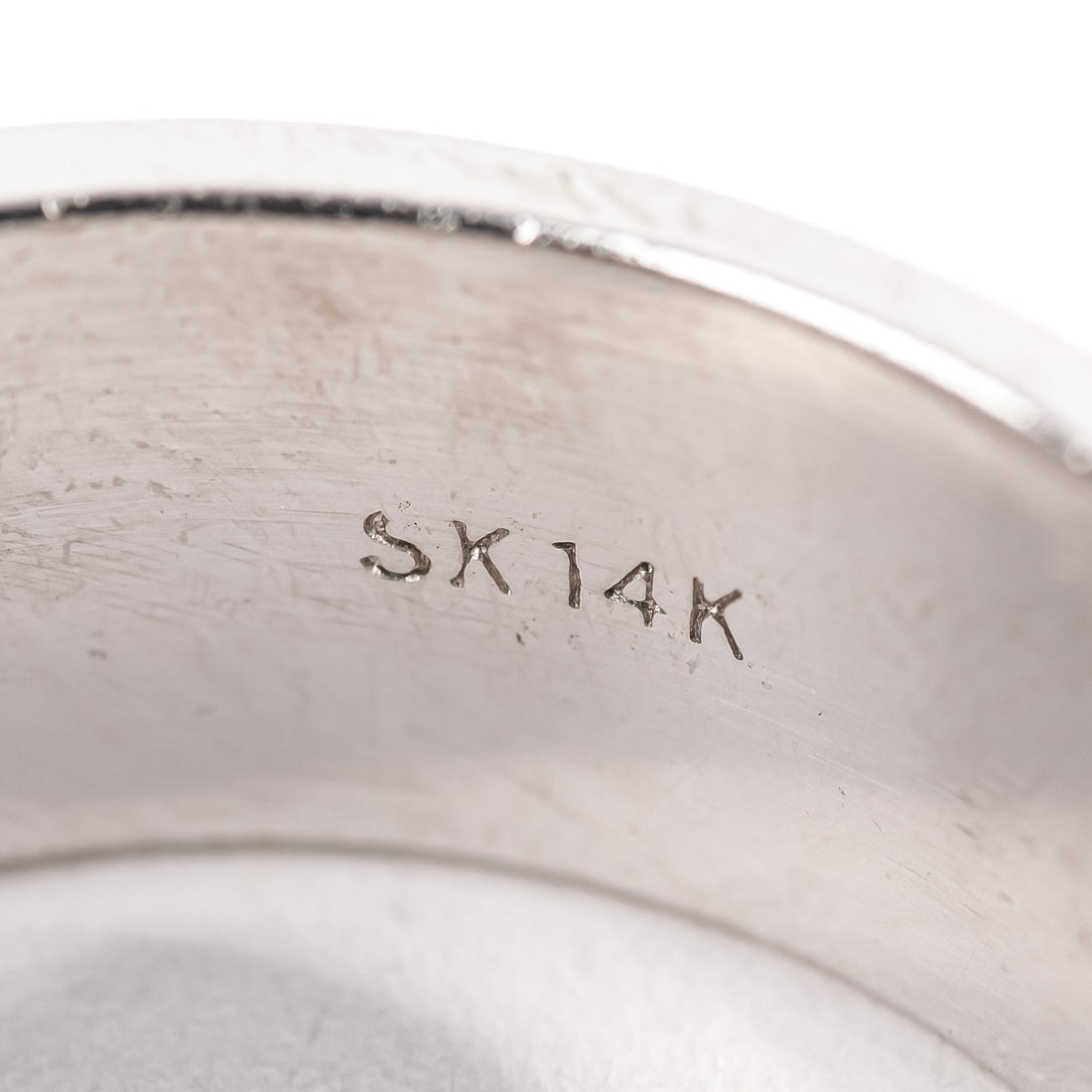 14K White Gold Pear Shaped Diamond Band Ring