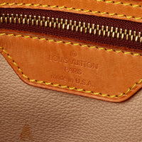 LOUIS VUITTON Monogram Canvas Bucket Bag GM