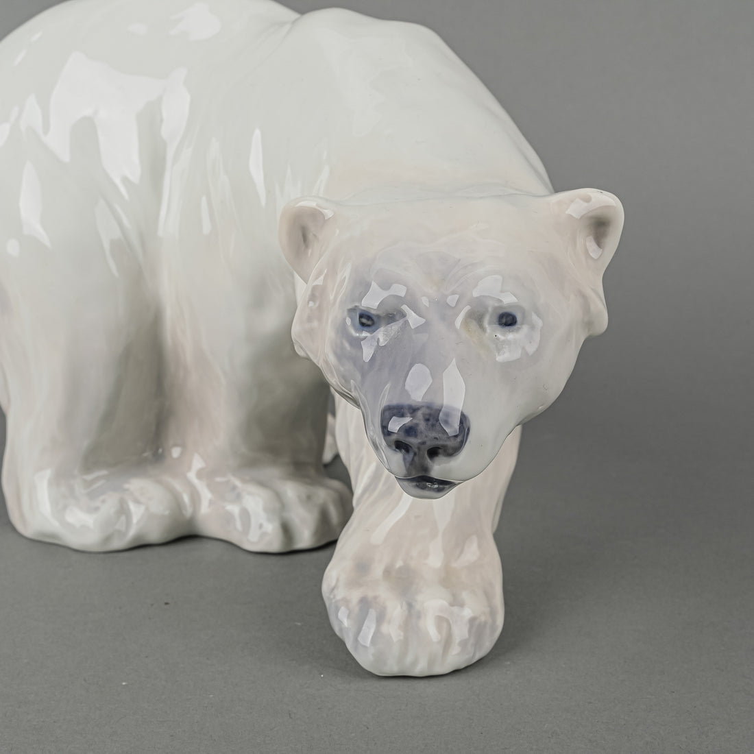 ROYAL COPENHAGEN Figurine Polar Bear 1137