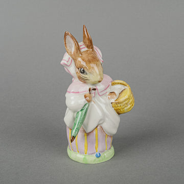 BESWICK Figurine B.Potter's Mrs Rabbit 1200/1
