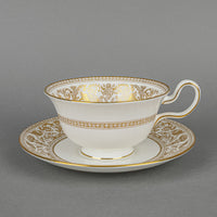 WEDGWOOD Gold Florentine W4219 8 Place Settings Plus Extras