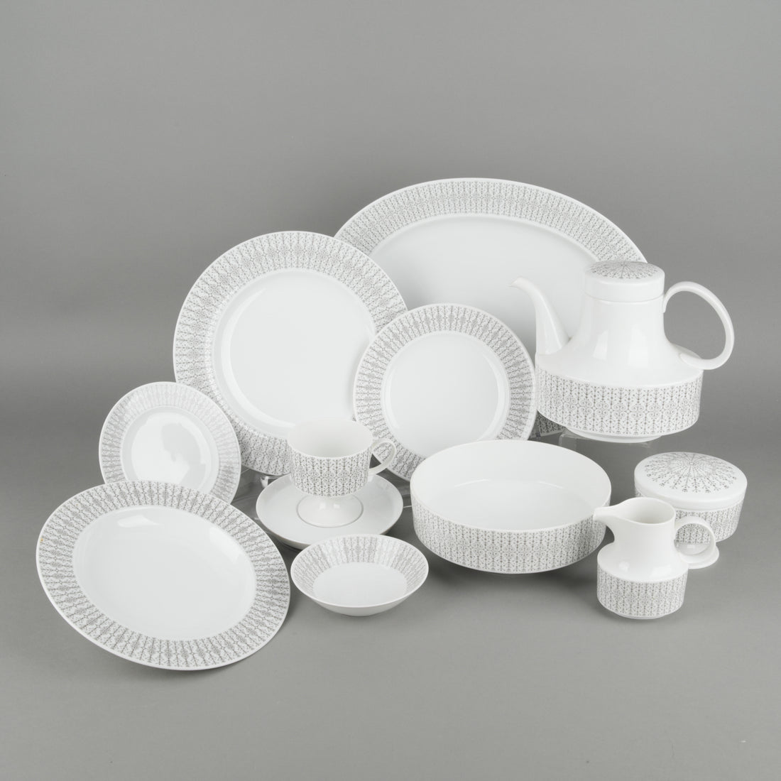 ROSENTHAL Filigree 8 Place Setting Plus Extras