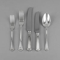 ELKINGTON & CO Trefoil Silverplate Flatware 12 Place Settings Plus Extras