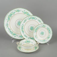 ROYAL CROWN DERBY Derby Dale A610 56 Pieces