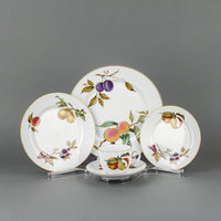 ROYAL WORCESTER Evesham - 6 Place Settings +