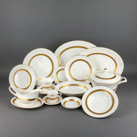 WEDGWOOD Adelphi - 7 Place Settings +