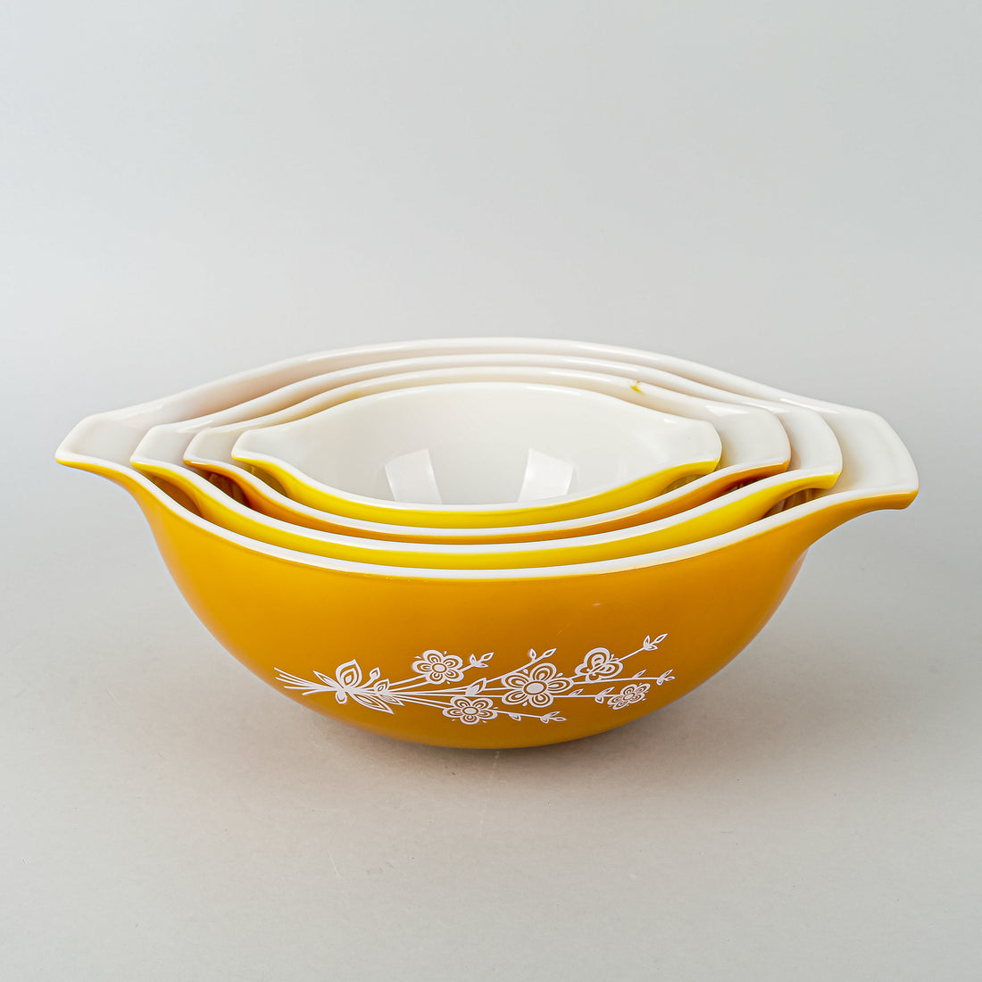 PYREX Spring Blossom Cinderella Mixing Bowls Set Of 4