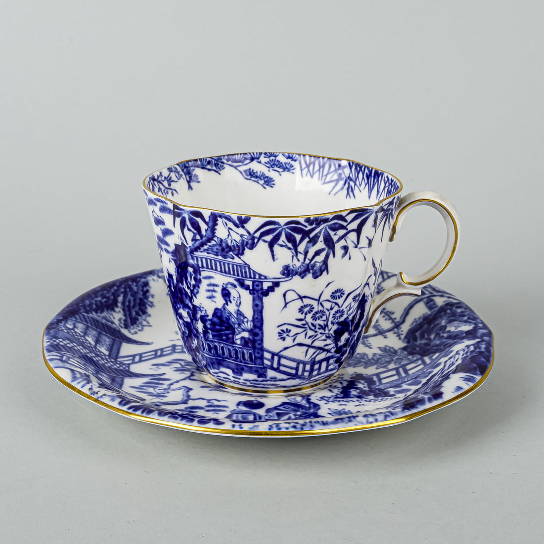 ROYAL CROWN DERBY Mikado Seven Place Settings Plus Extras