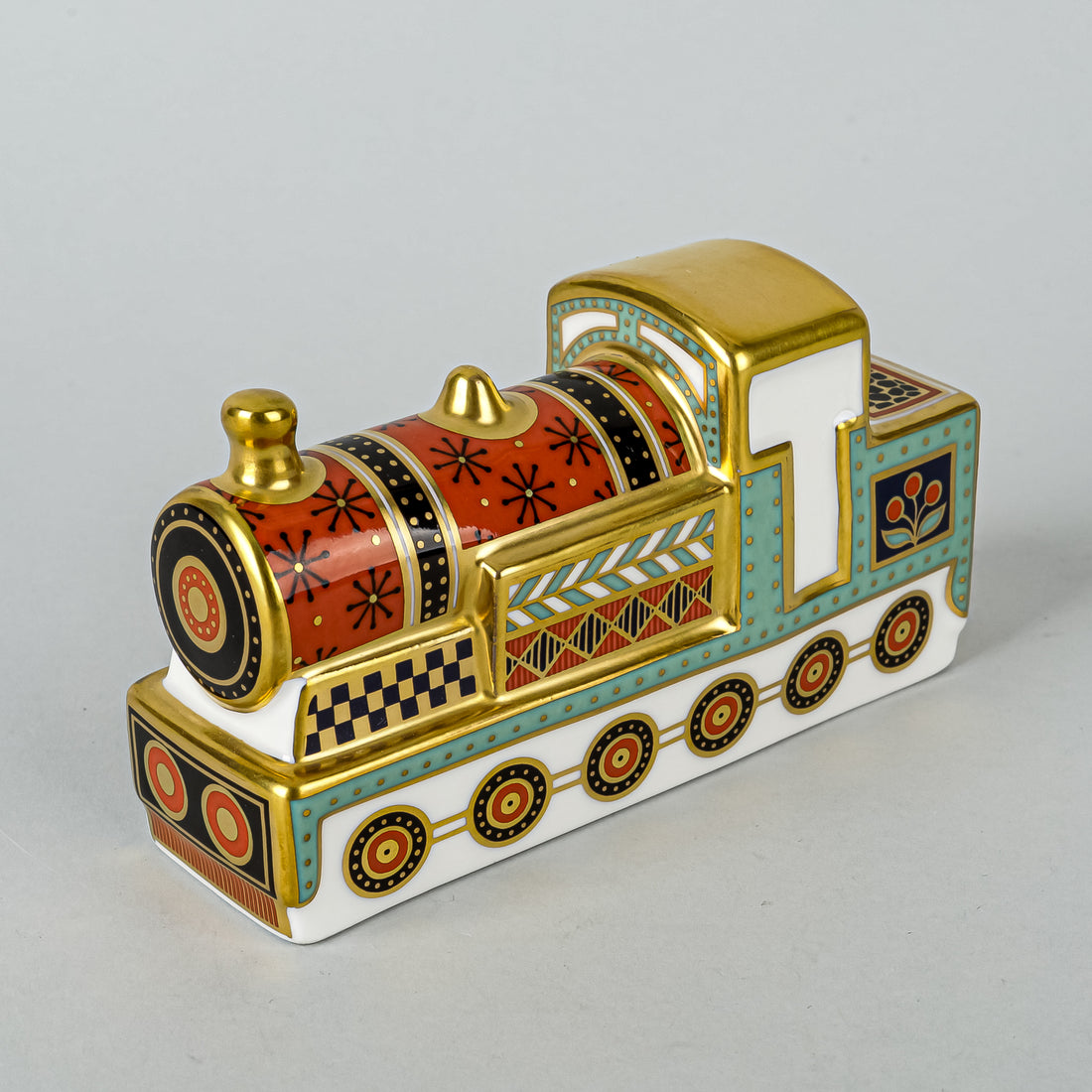 ROYAL CROWN DERBY Figurine Treasures of Childhood - Steam Train