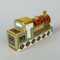 ROYAL CROWN DERBY Figurine Treasures of Childhood - Steam Train
