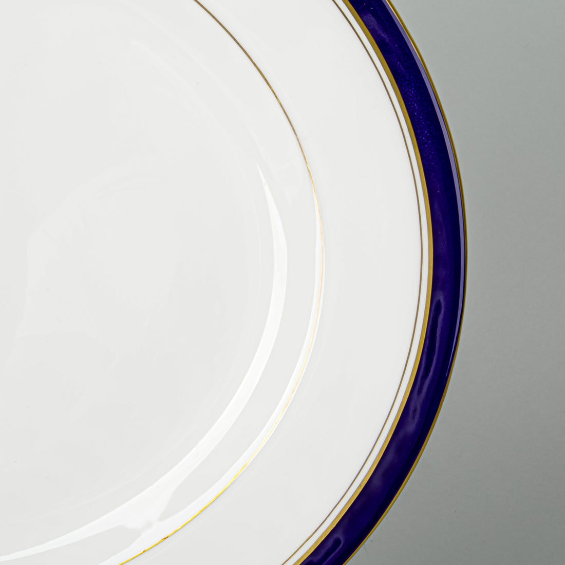 ROYAL WORCESTER Howard Blue Platter