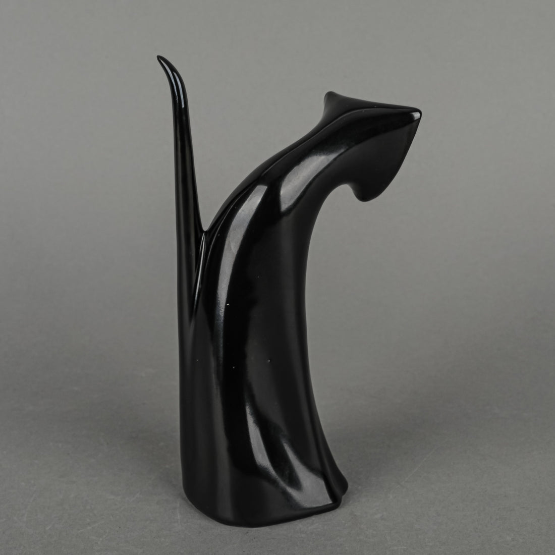 ROYAL DUX Jaroslav Jezek Figurine Black Cat 859