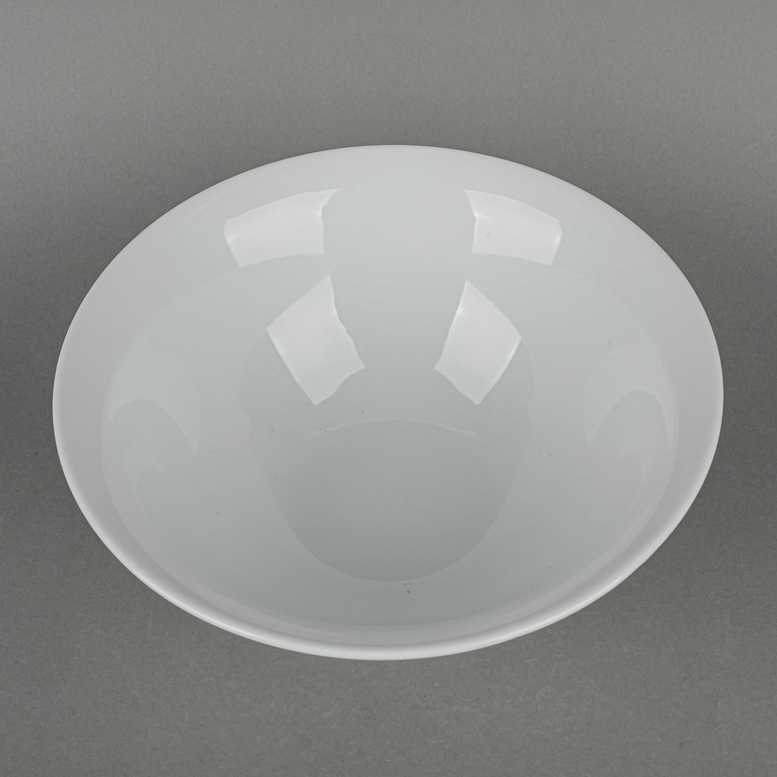 APILCO Tulip White Serving Bowl