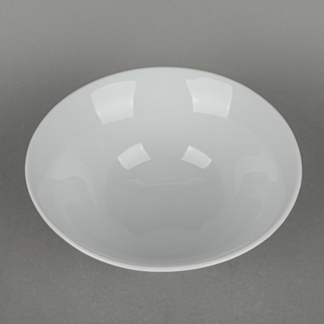 APILCO Tulip White Serving Bowl