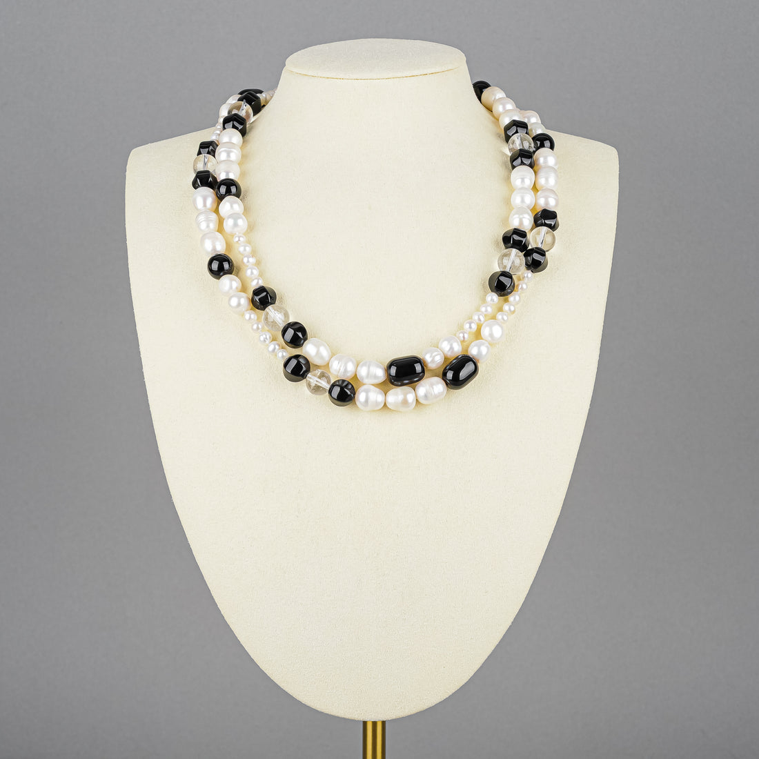 Onyx Pearl Quartz Necklace