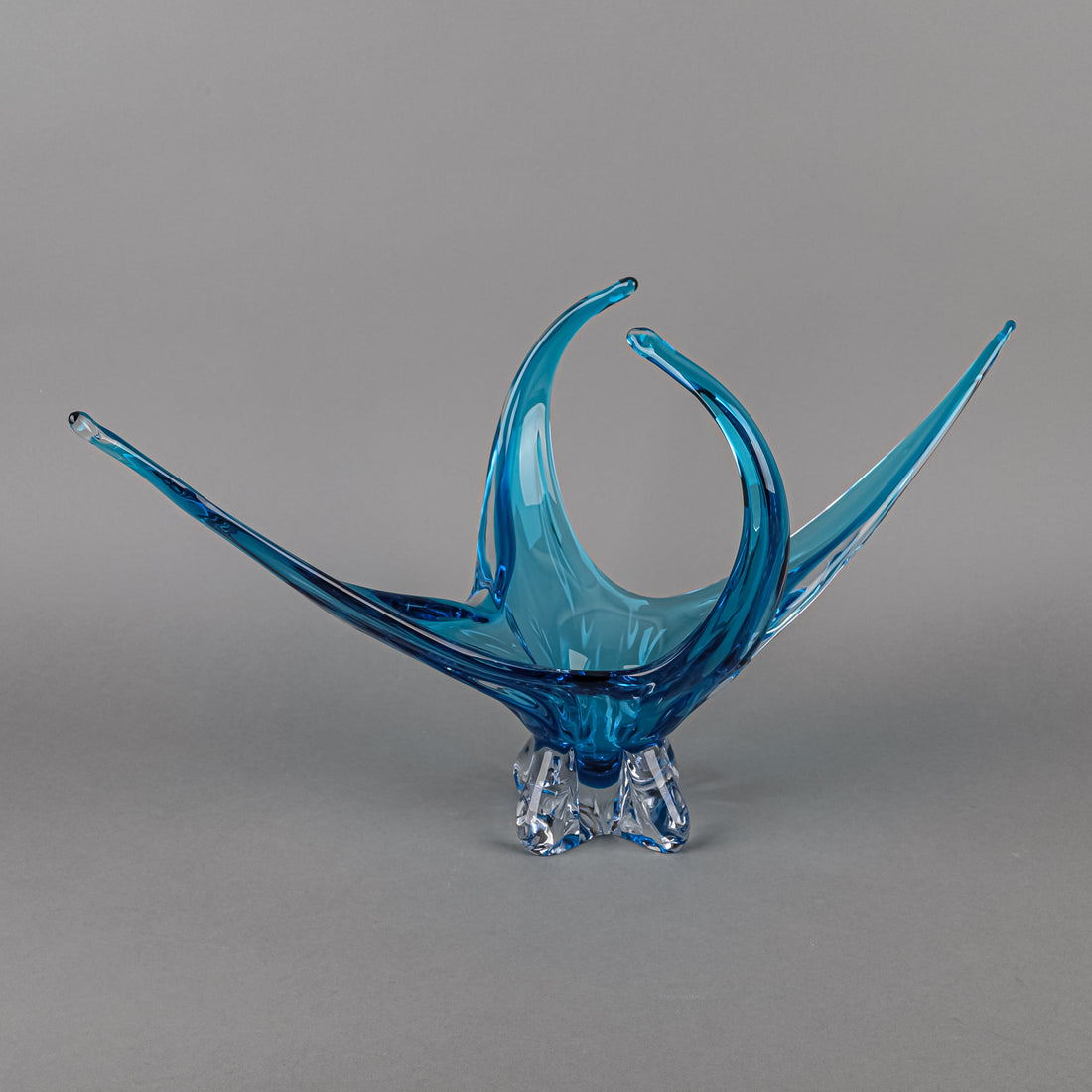 Lorraine/Chalet Style Free Form Art Glass Basket - Blue