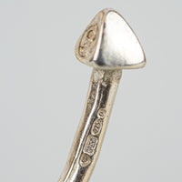 DANIELLA  DRAPER Sterling Open Hoop Arrow Earrings
