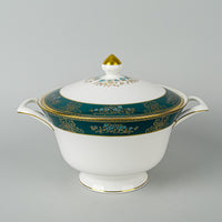 WEDGWOOD Agincourt R4513 Covered Serving Bowl