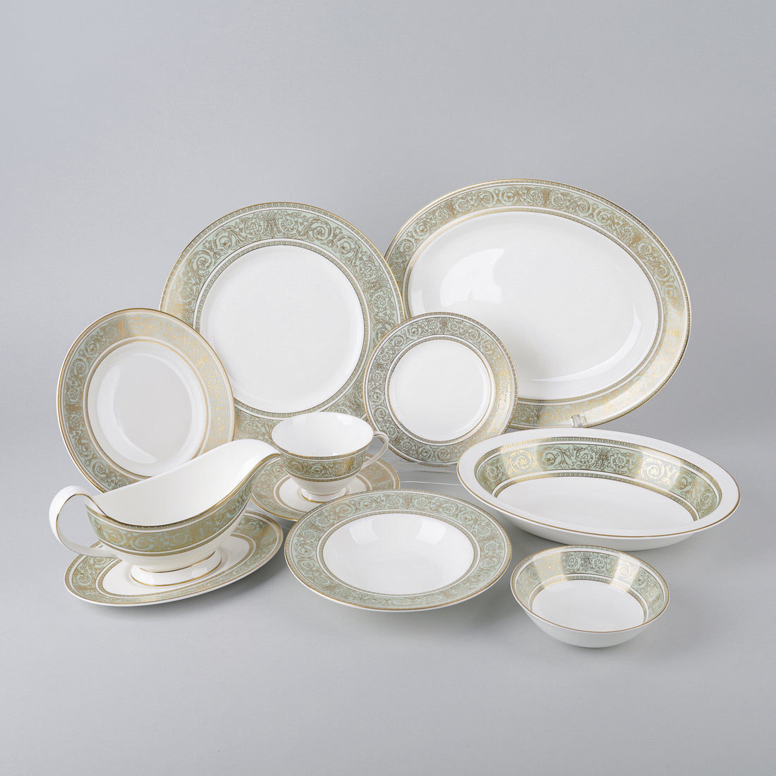 ROYAL DOULTON English Renaissance H4972 12 Place Settings Plus Extras
