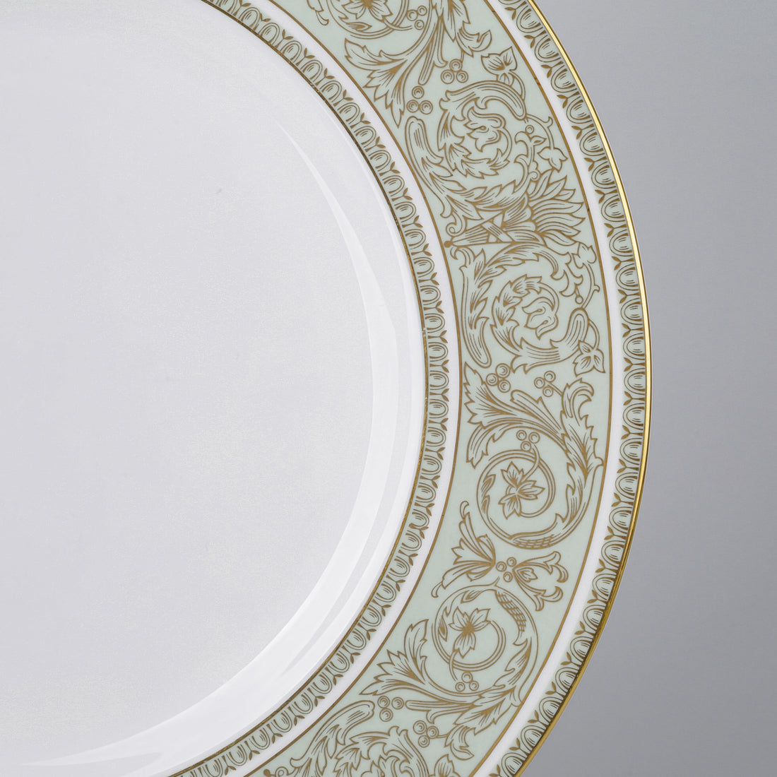 ROYAL DOULTON English Renaissance H4972 12 Place Settings Plus Extras