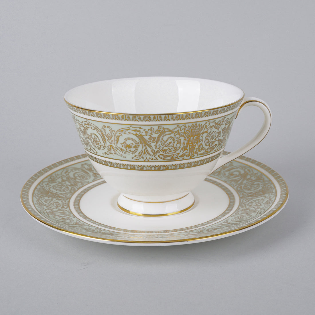 ROYAL DOULTON English Renaissance H4972 7 Place Settings Plus Extras