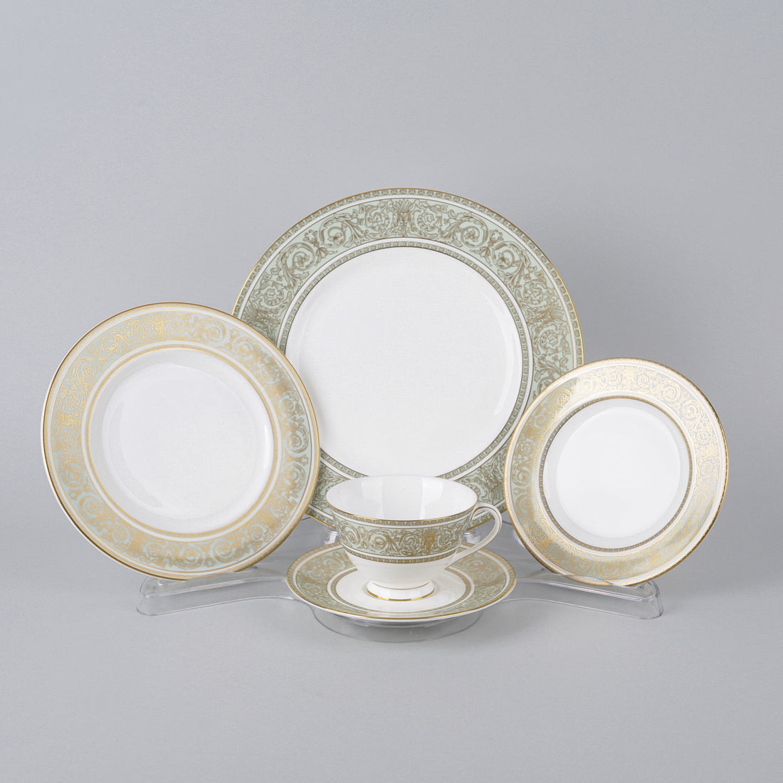 ROYAL DOULTON English Renaissance H4972 7 Place Settings Plus Extras