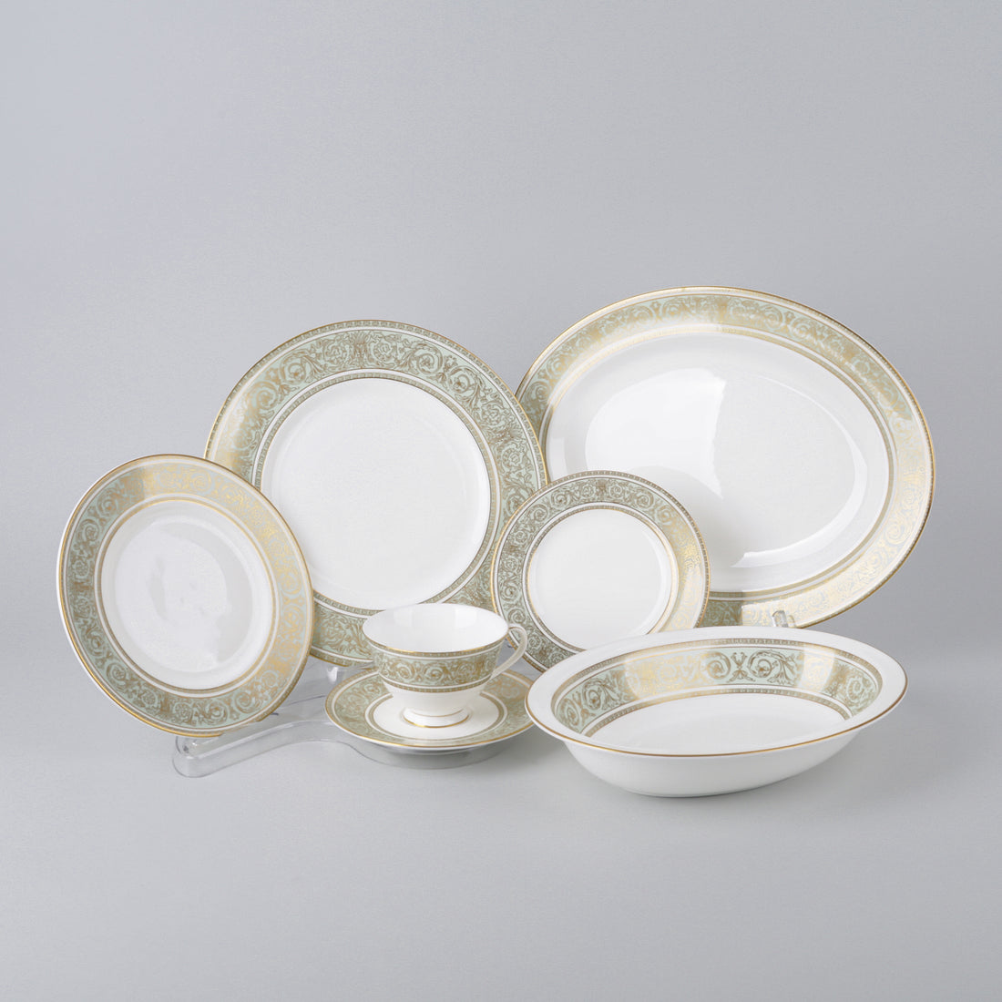 ROYAL DOULTON English Renaissance H4972 7 Place Settings Plus Extras
