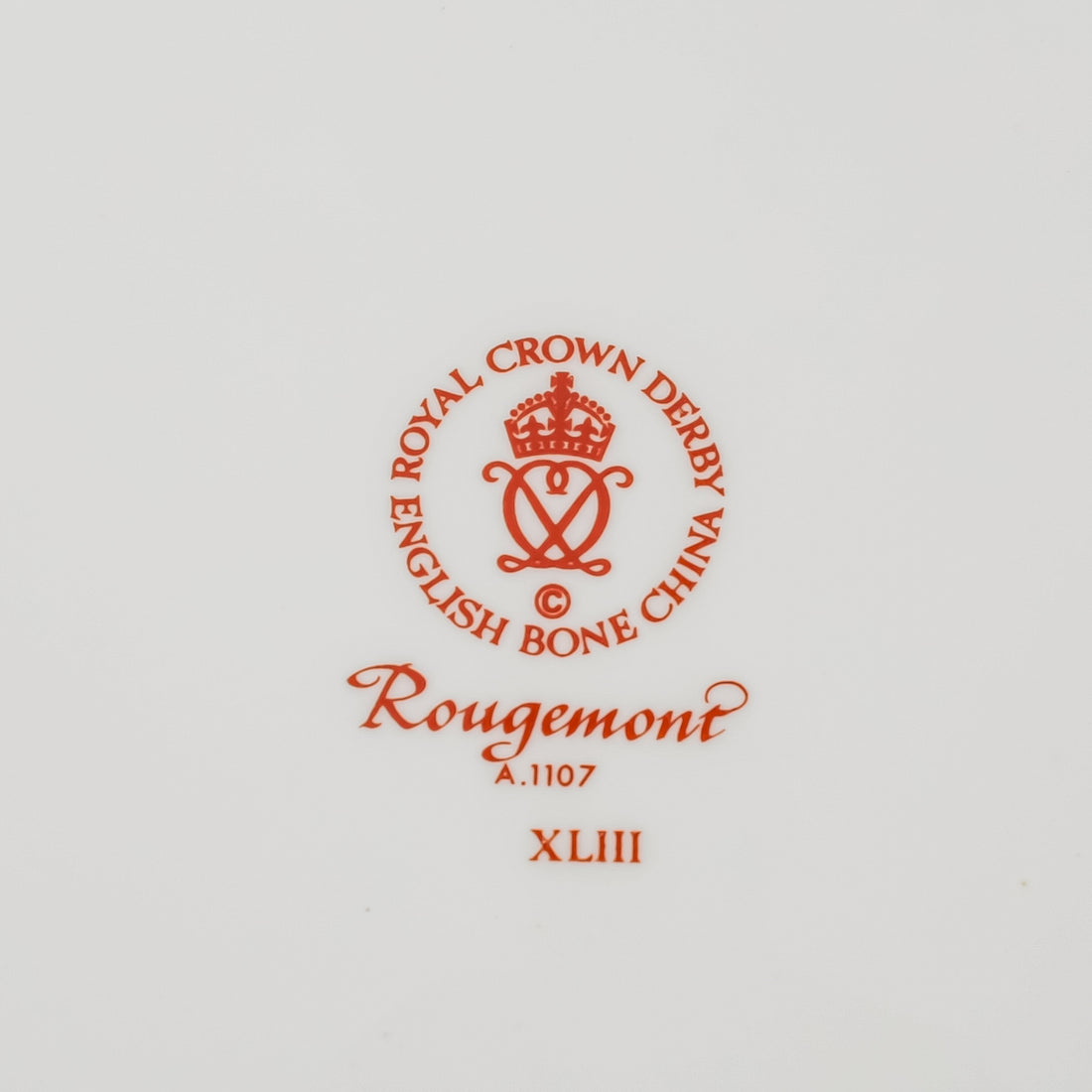 ROYAL CROWN DERBY Rougemont A1107 Dinner Plates Set of 8