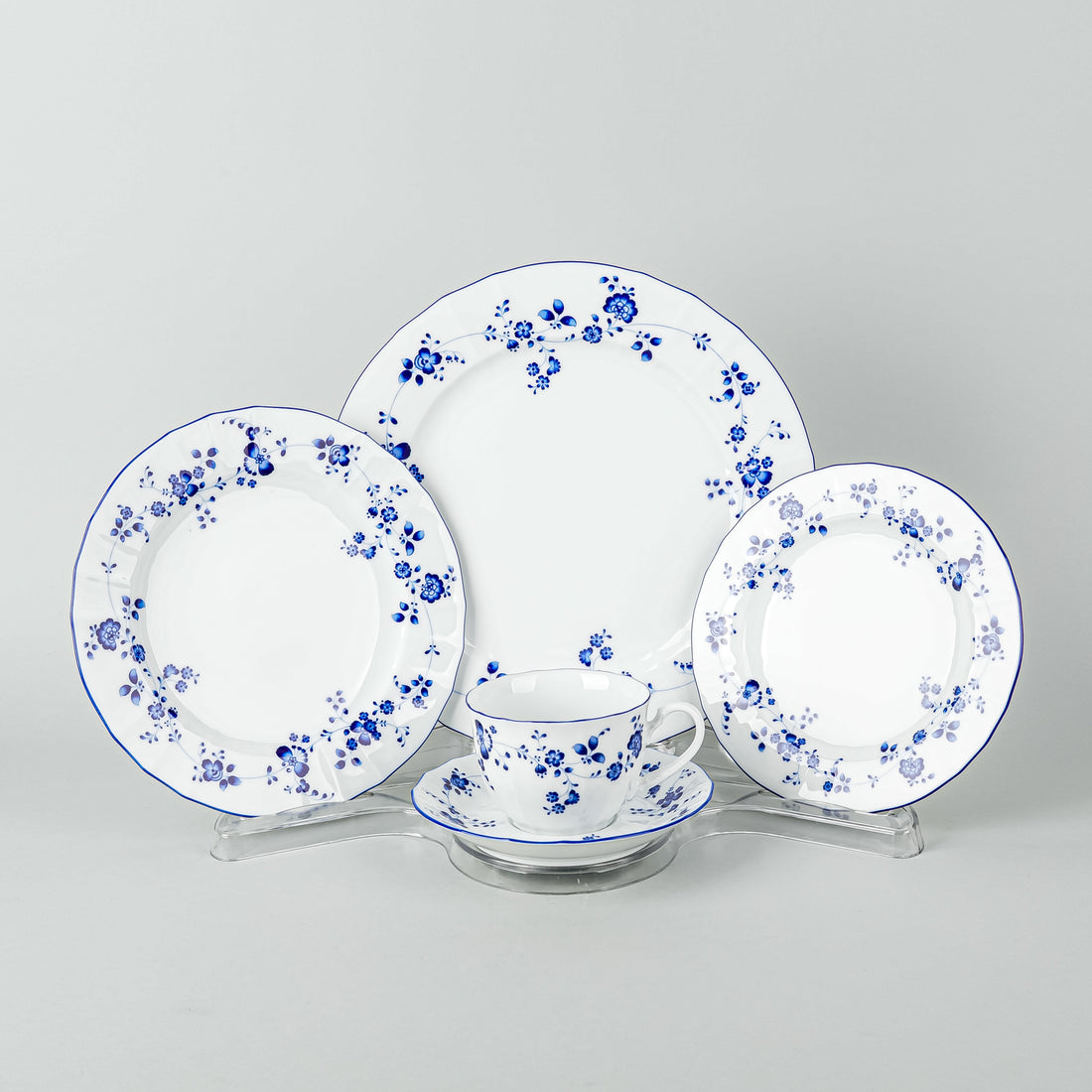 NORITAKE Elegance In Blue 10 Place Settings Plus Extras