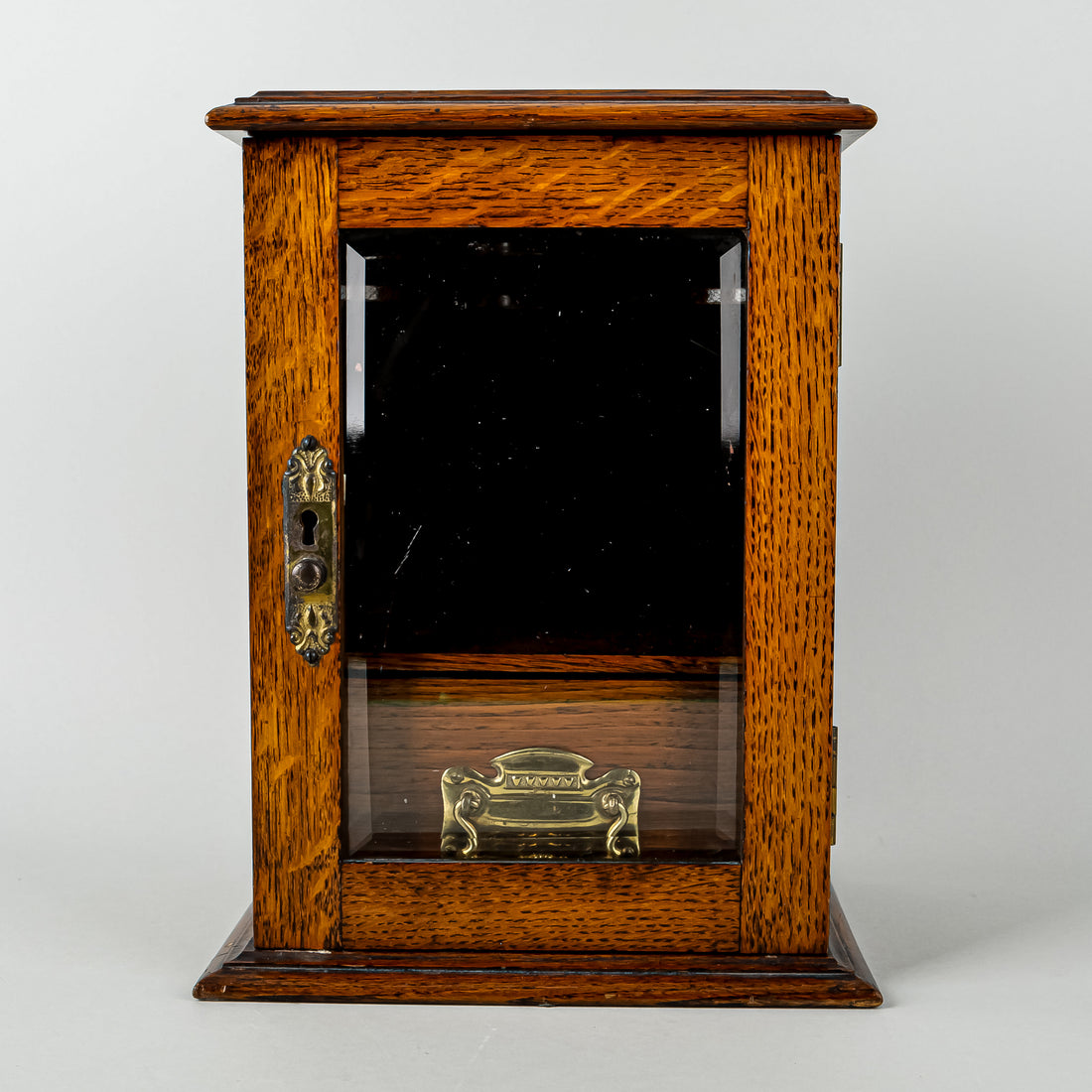 Vintage Oak Pipe Display Case With Drawer