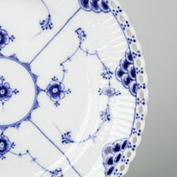 ROYAL COPENHAGEN Vintage Blue Fluted Full Lace Plate