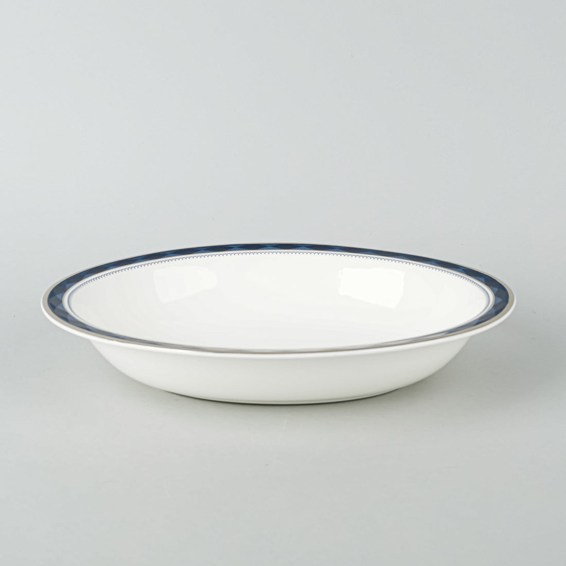 ROYAL DOULTON Eton H5059 Oval Serving Bowl