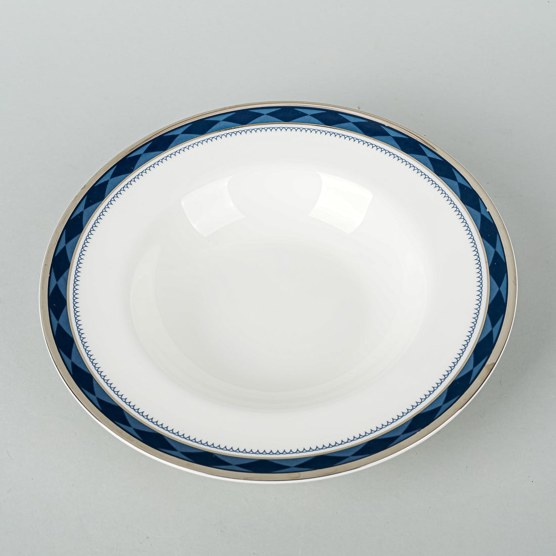 ROYAL DOULTON Eton H5059 Soup Plates Set Of 8