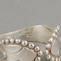 830 Silver Beaded Tapered Napkin Ring