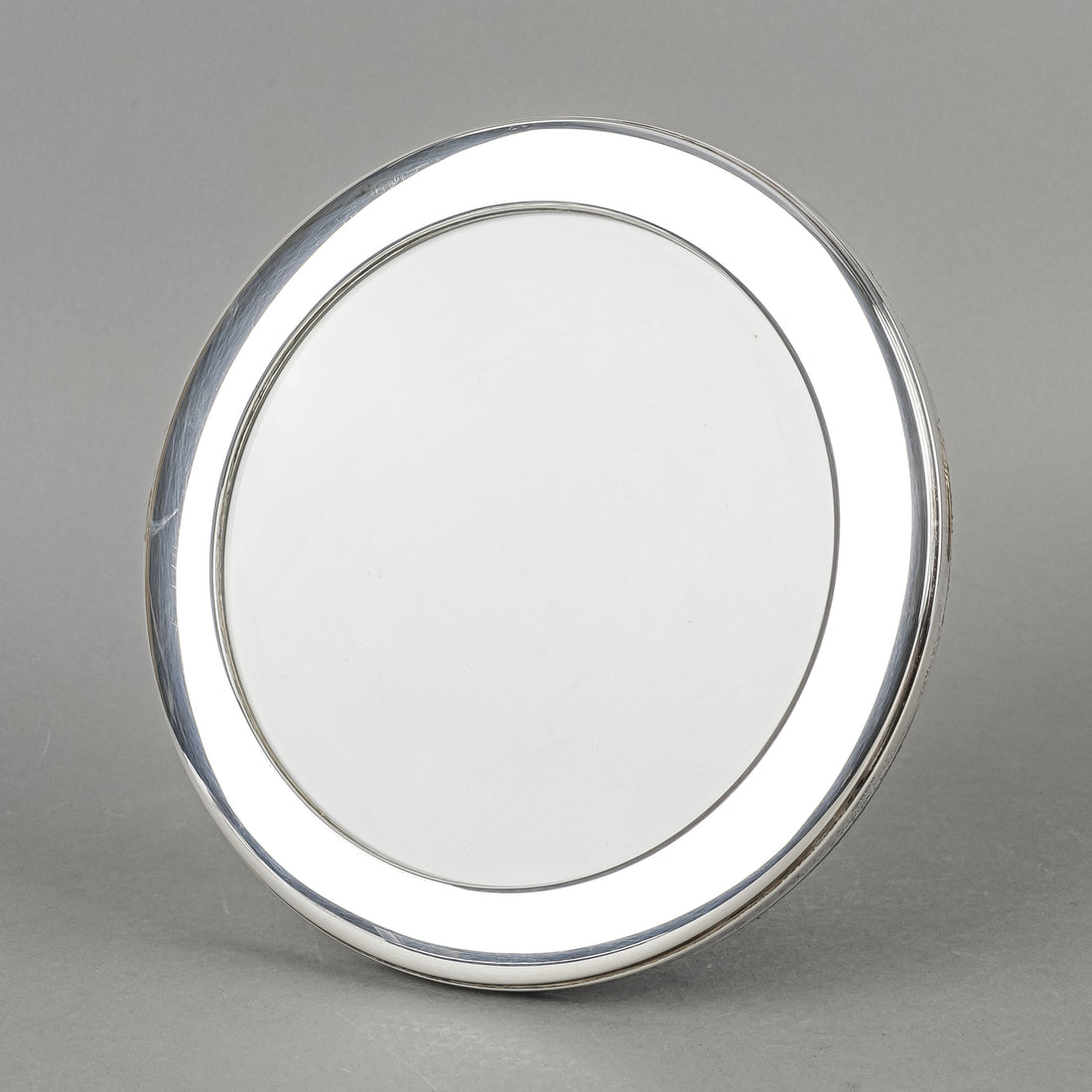 BROADWAY SILVER Sterling Round Frame For D7" Picture