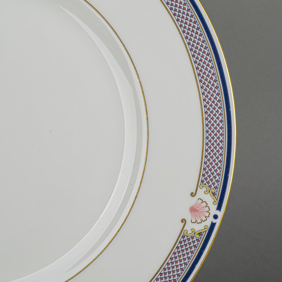 WEDGWOOD Waverley 12 Place Settings