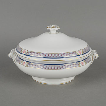 WEDGWOOD Waverley Round Covered Serving Bowl