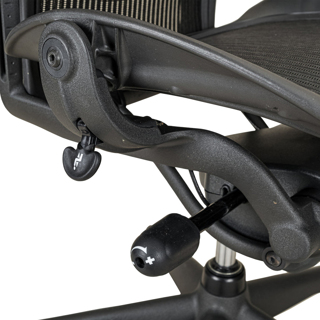 HERMAN MILLER Aeron Chair