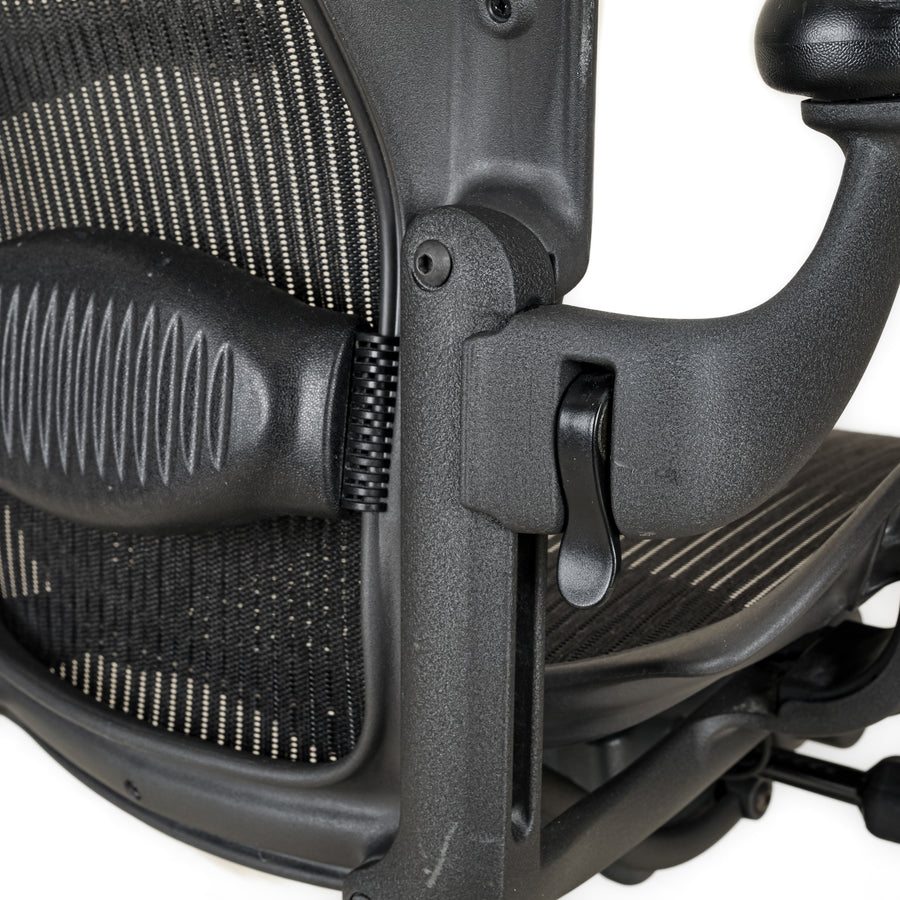 HERMAN MILLER Aeron Chair