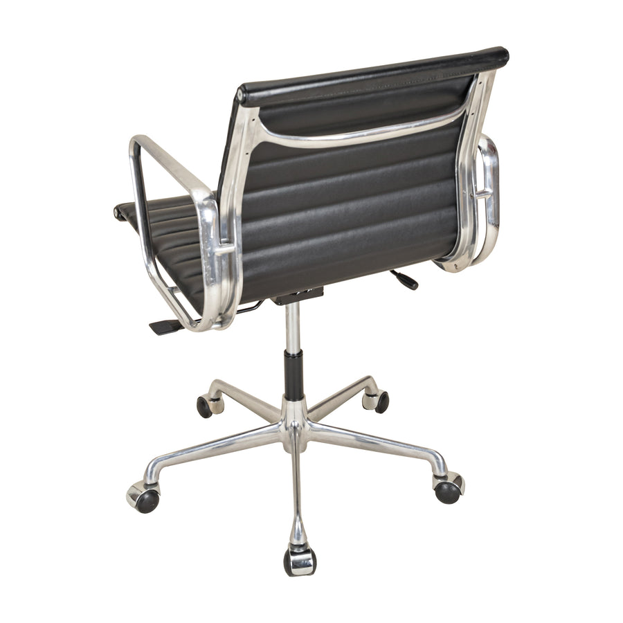 ICF EA117 Black Leather And Aluminum Office Chair