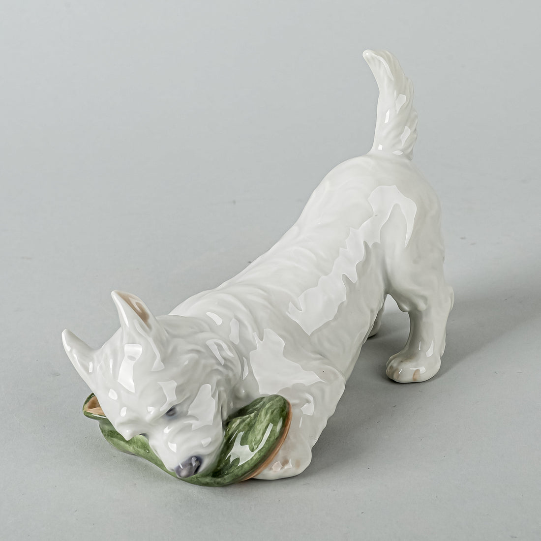ROYAL COPENHAGEN Figurine Dog With Slipper 3476