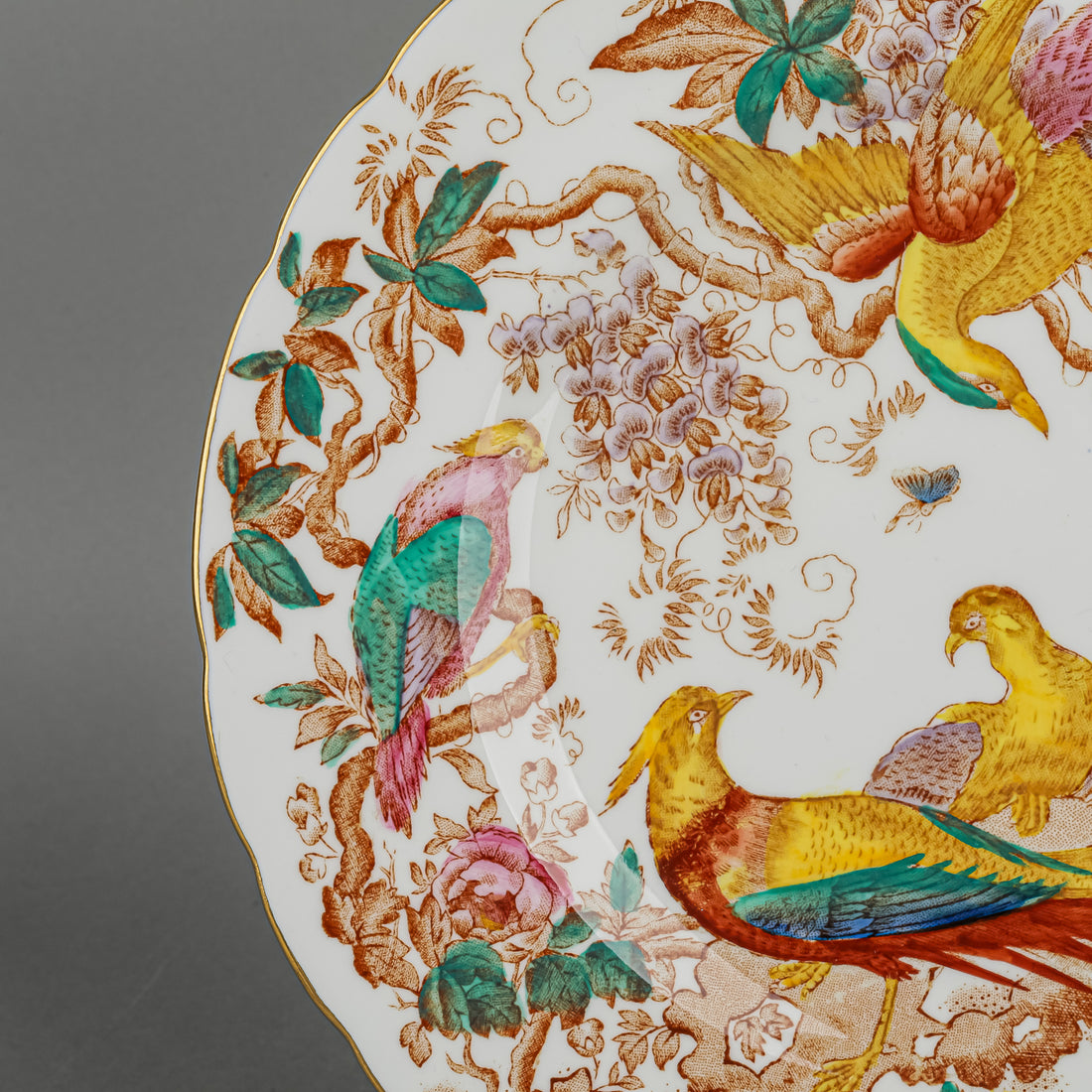 ROYAL CROWN DERBY Olde Avesbury A73 Salad/Dessert Plate