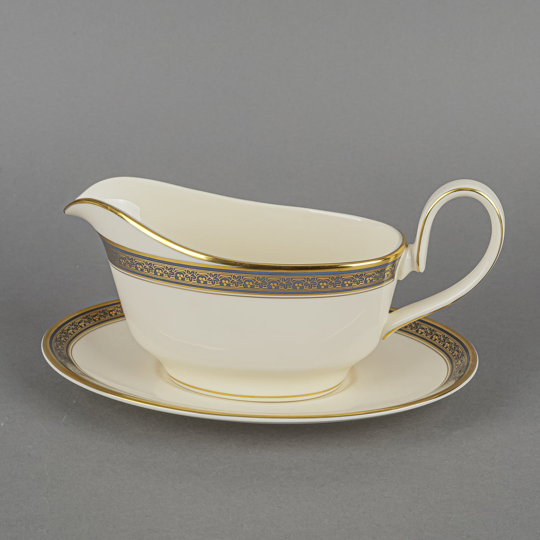 MINTON Embassy Ivory 7 Place Settings Plus Extras