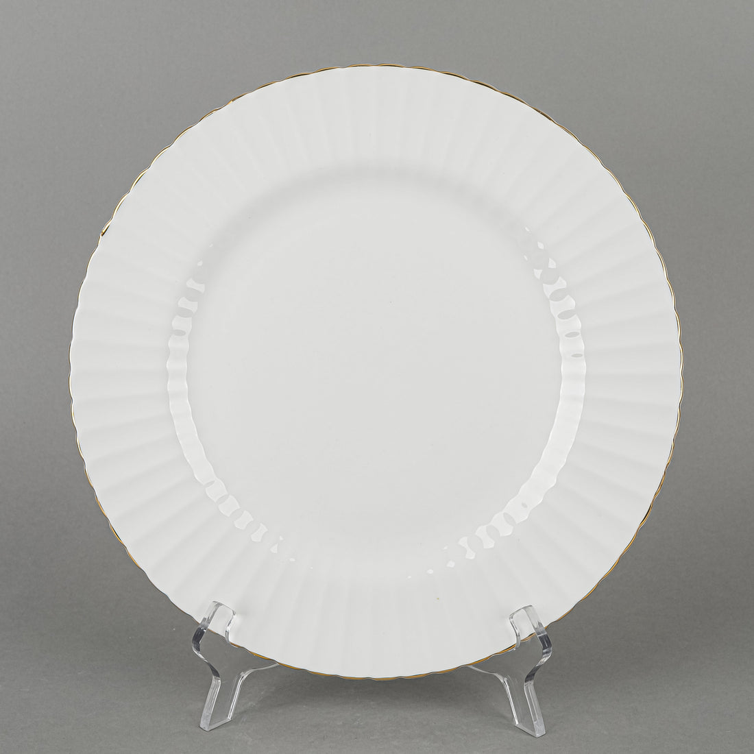 PARAGON 498 White With Gold Trim 8 Place Settings Plus Extras
