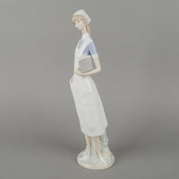 LLADRO Figurine Nurse 4603