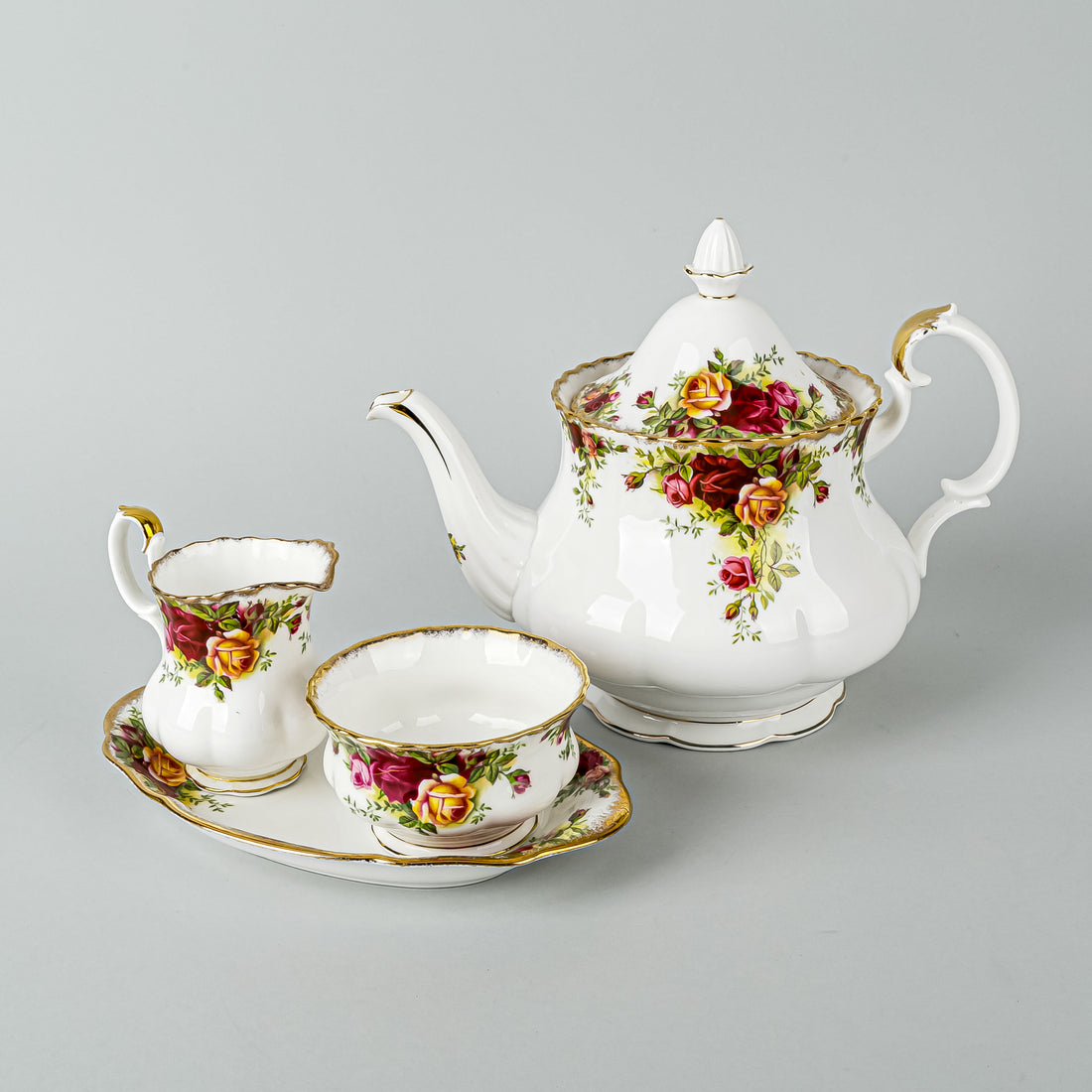 ROYAL ALBERT Old Country Roses Tea Service 5 Pieces